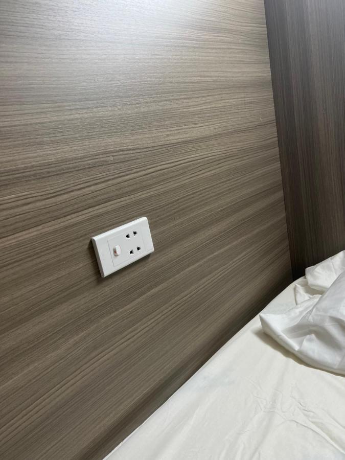 8H-Hostel Хошимін Екстер'єр фото